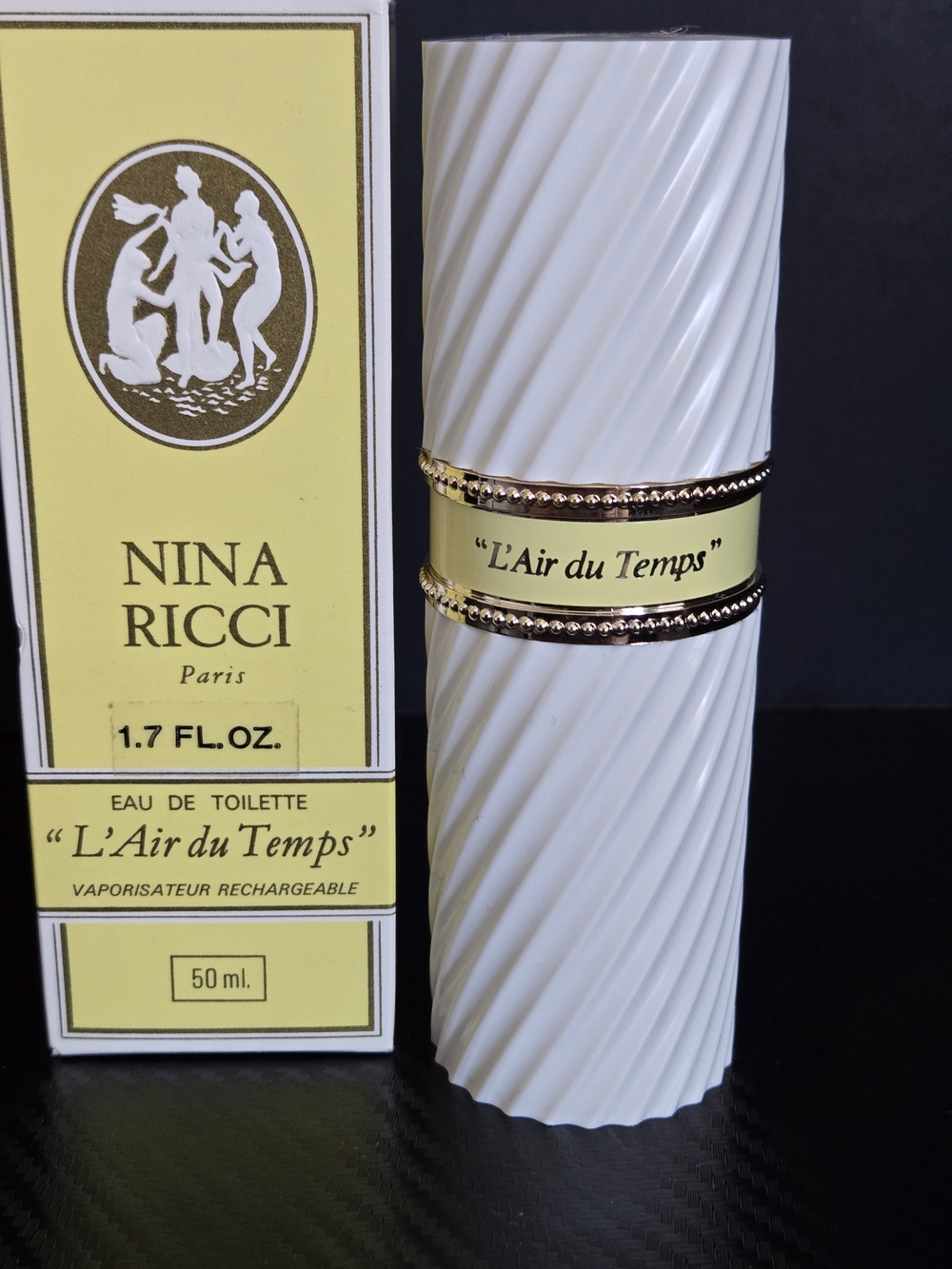 Vintage Nina Ricci "L' Air du Temps" 1.7oz Spray